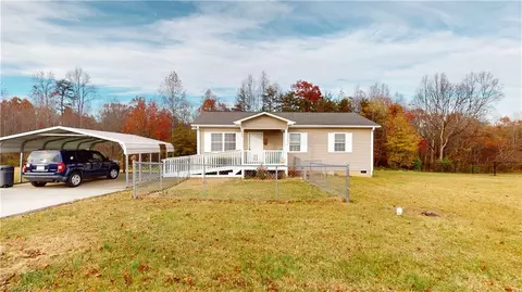 445 Ridge Rd, Dobson, NC 27017