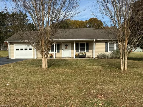 3867 Yarbrough Ave, Winston Salem, NC 27106