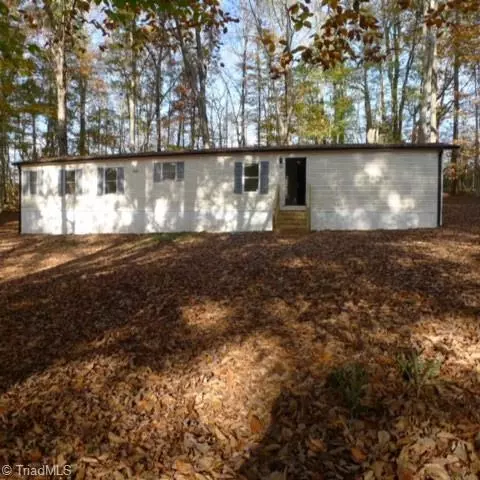 166 La Quinta Dr, Advance, NC 27006