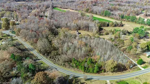 1456 Nc Highway 150, Reidsville, NC 27320