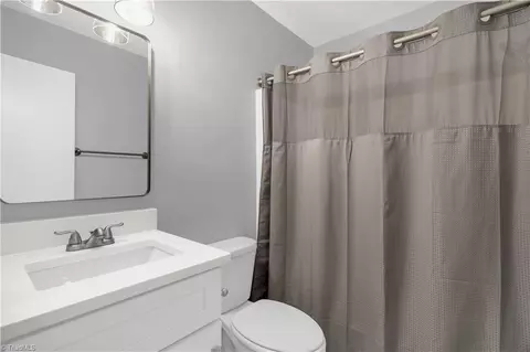 Bath - 2216 Shadow Valley Rd #E, High Point, NC 27265 photo 3 of 3