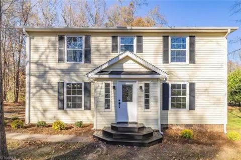 3603 Castleton Rd, Greensboro, NC 27406