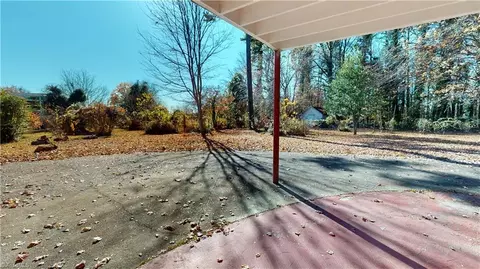 602 S Main St, Dobson, NC 27017 photo 8