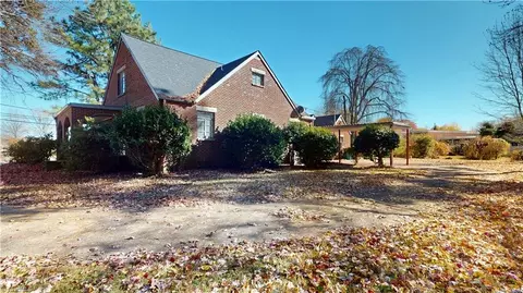 602 S Main St, Dobson, NC 27017 photo 5