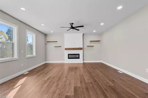 Living - 6714 Planters Dr, High Point, NC 27265 photo 2 of 9