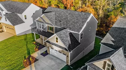 View/Area - 6714 Planters Dr, High Point, NC 27265 photo 2 of 9
