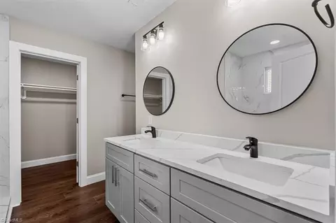 Bath - 6714 Planters Dr, High Point, NC 27265 photo 2 of 4