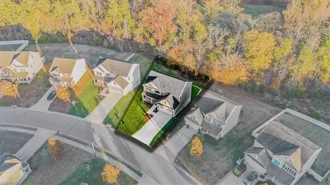 View/Area - 6714 Planters Dr, High Point, NC 27265 photo 7 of 9