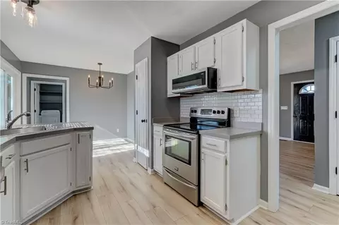Kitchen - 200 Lane Dr, Trinity, NC 27370 photo 2 of 4