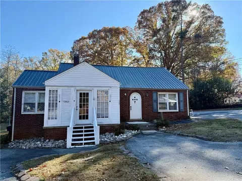 1263 Winslow Avenue Apt A B C Ave #A, B & C, Asheboro, NC 27205