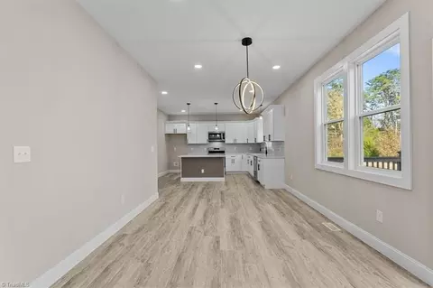 6716 Planters Dr, High Point, NC 27265 photo 11