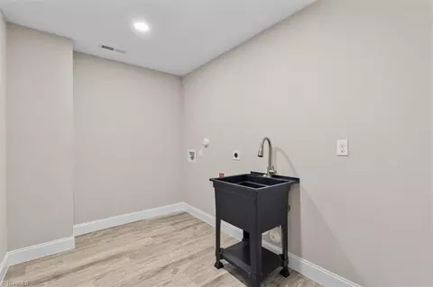 6716 Planters Dr, High Point, NC 27265 photo 32