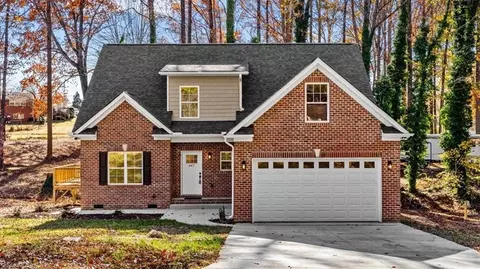 447 Lynnhaven Park Dr, Winston Salem, NC 27107