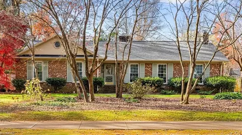 3011 Round Hill Rd, Greensboro, NC 27408