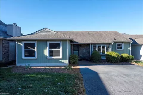 157 Fairway Dr, Bermuda Run, NC 27006