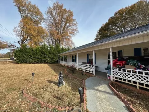 865 Lewisville Vienna Rd, Lewisville, NC 27023