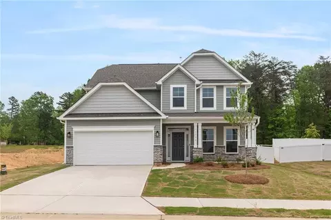 2377 Robbins Perch West Ct, Kernersville, NC 27284