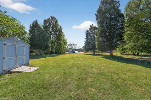 Exterior - 122 Boles St, Mayodan, NC 27027 photo 3 of 3