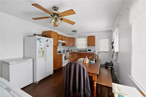Entry Way - 122 Boles St, Mayodan, NC 27027 photo 1 of 3