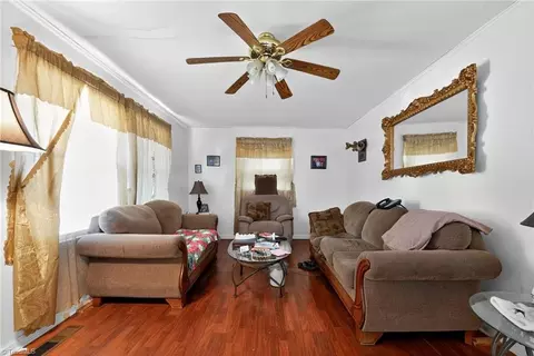 Living - 122 Boles St, Mayodan, NC 27027 photo 1 of 2