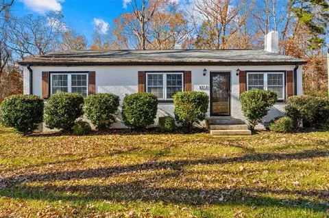 6342 Maple Springs Rd, Seagrove, NC 27341