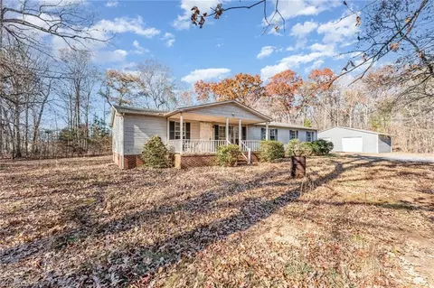 2535 Gray Fox Ln, Staley, NC 27355 photo 4