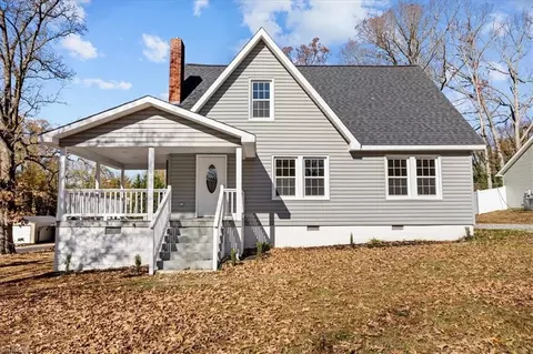 143 Lambeth Rd, Thomasville, NC 27360