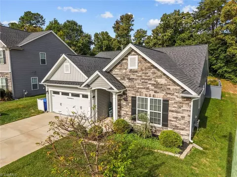 Exterior - 4572 River Gate Dr, Clemmons, NC 27012 photo 8 of 8