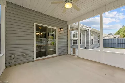 Exterior - 4572 River Gate Dr, Clemmons, NC 27012 photo 4 of 8
