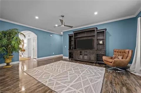 Living - 4572 River Gate Dr, Clemmons, NC 27012 photo 2 of 4