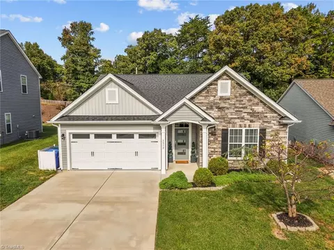 Exterior - 4572 River Gate Dr, Clemmons, NC 27012 photo 7 of 8