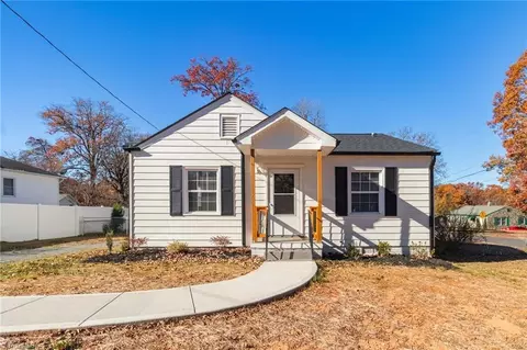 1002 Cliff Rd, Asheboro, NC 27205