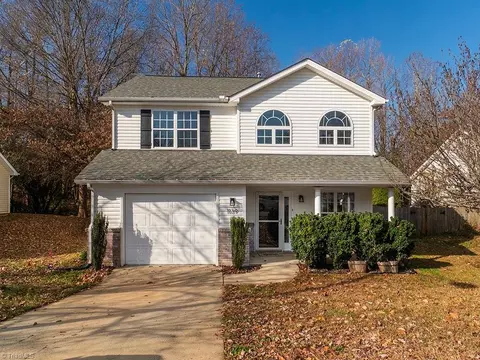 1139 Briarwood Dr, Mebane, NC 27302
