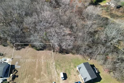 1230 Kristy Park Ct, Winston Salem, NC 27107