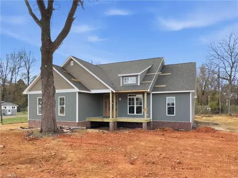7707 Jackson School Rd, Browns Summit, NC 27214