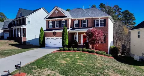2316 Mill Ln, High Point, NC 27265