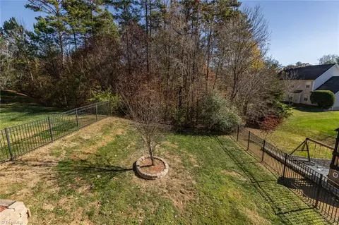 Exterior - 2316 Mill Ln, High Point, NC 27265 photo 7 of 8