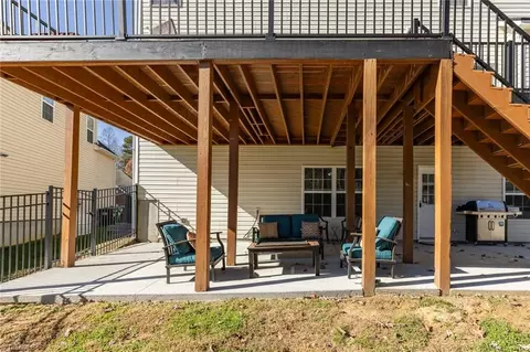 Exterior - 2316 Mill Ln, High Point, NC 27265 photo 6 of 8