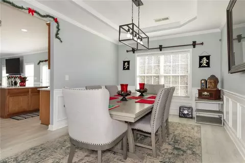 Dining - 2316 Mill Ln, High Point, NC 27265 photo 1 of 1