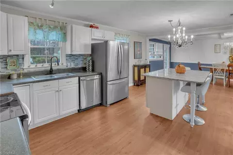 Kitchen - 112 Elaine St, Trinity, NC 27370 photo 4 of 4
