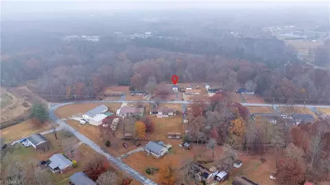 View/Area - 112 Elaine St, Trinity, NC 27370 photo 2 of 2