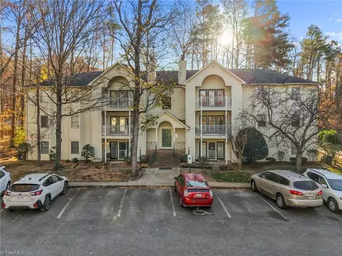 5928 Friendly Ave #C, Greensboro, NC 27410