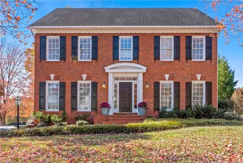 109 Isleworth Ct, Advance, NC 27006