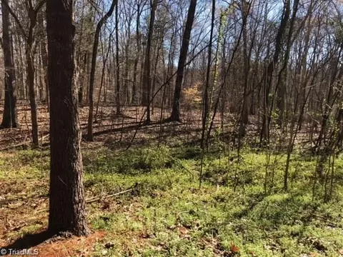 214 Holly Ln, Mocksville, NC 27028