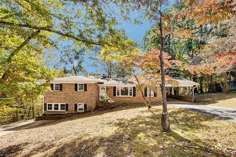 223 Mclaurin Dr, Asheboro, NC 27203