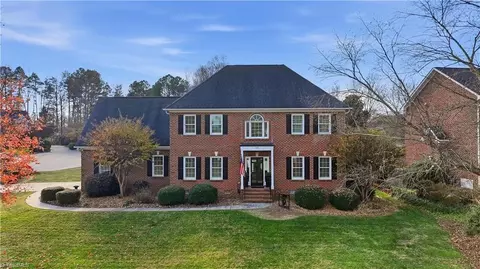 112 Winrow Dr, Jamestown, NC 27282