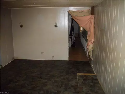 737 Summit Loop, Eden, NC 27288 photo 4