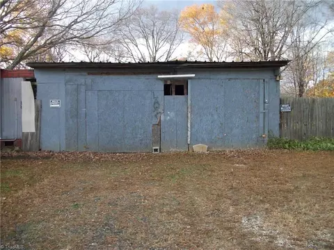 737 Summit Loop, Eden, NC 27288 photo 7