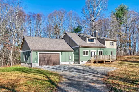 486 Hunter-lysik Way, Laurel Springs, NC 28644