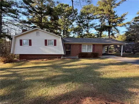 4804 Old Lexington Rd, Asheboro, NC 27205